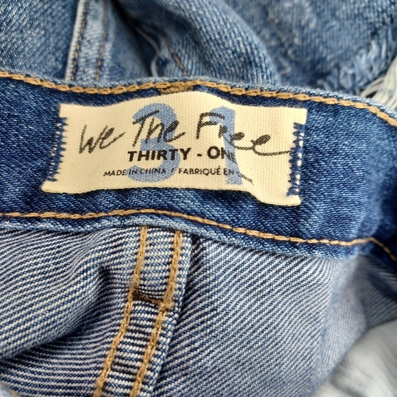 We The Free Blue Jean Shorts Distressed Frayed Hem - Picture 9 of 9
